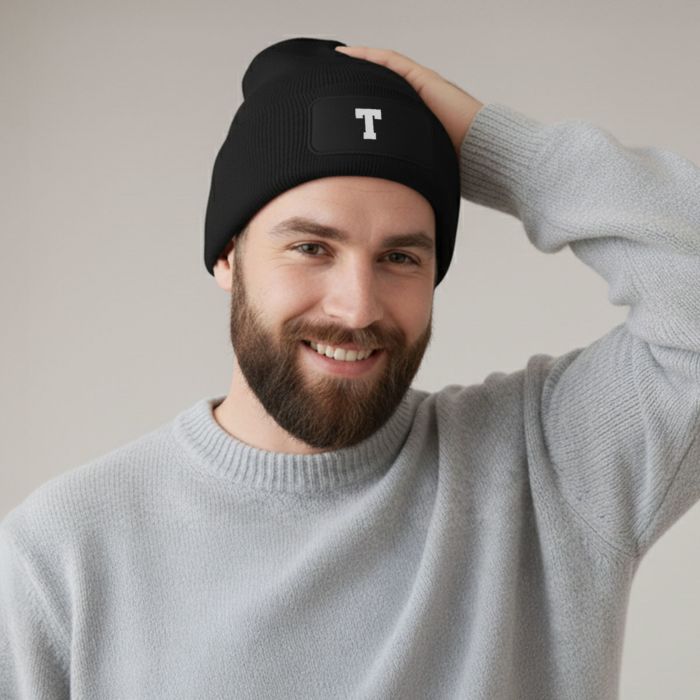 Gepersonaliseerde muts met monogram